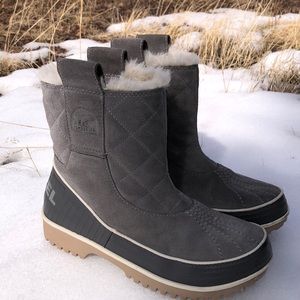 Sorels gray winter boots